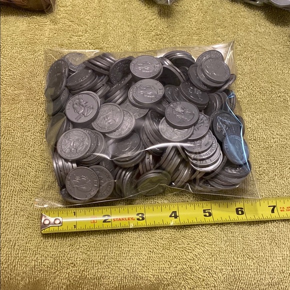 Play Money Set with Coins and Bills - Picture 6 of 10